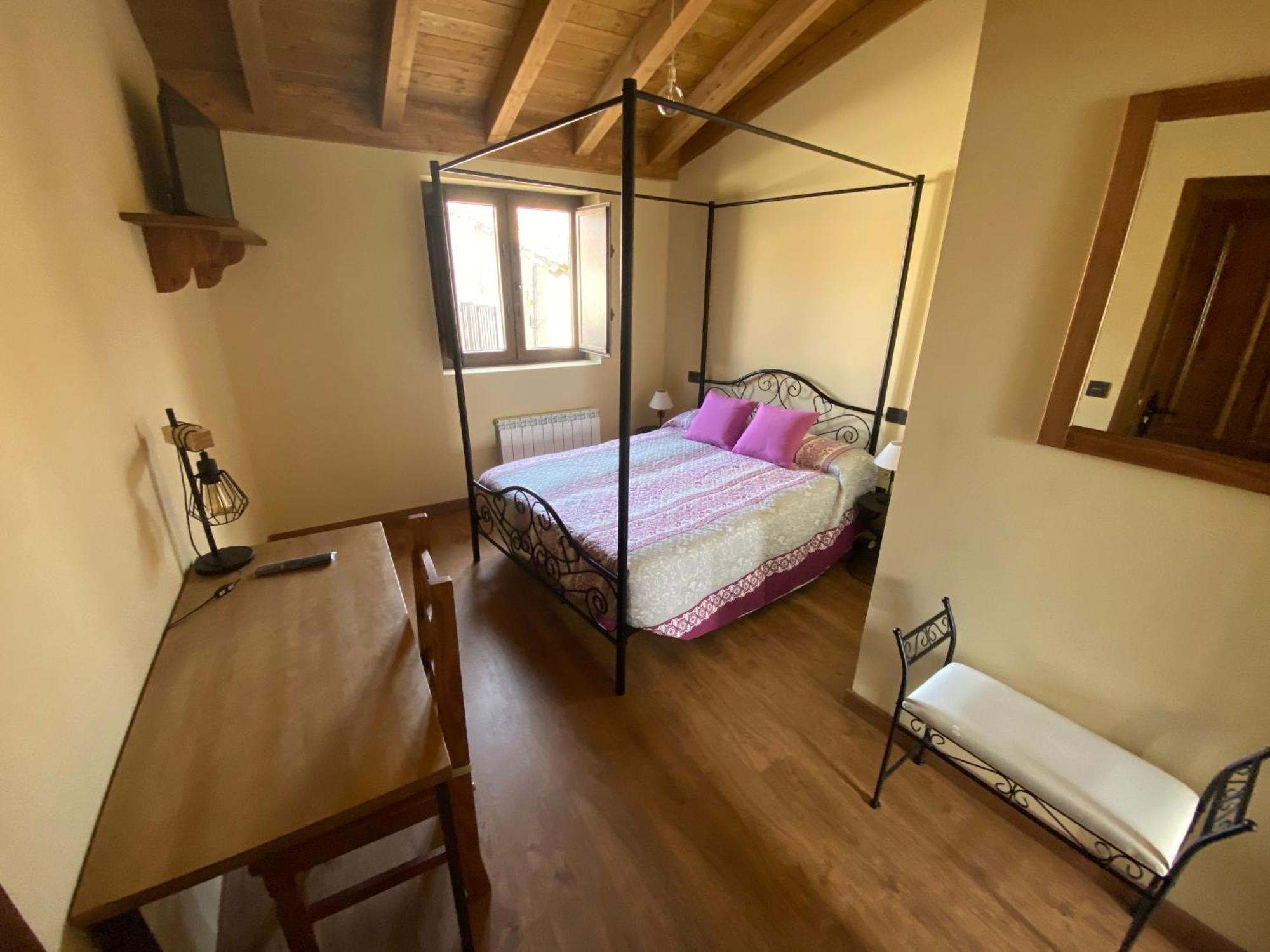 Casa Rural Los Valles Valdenebro de los Valles Екстериор снимка
