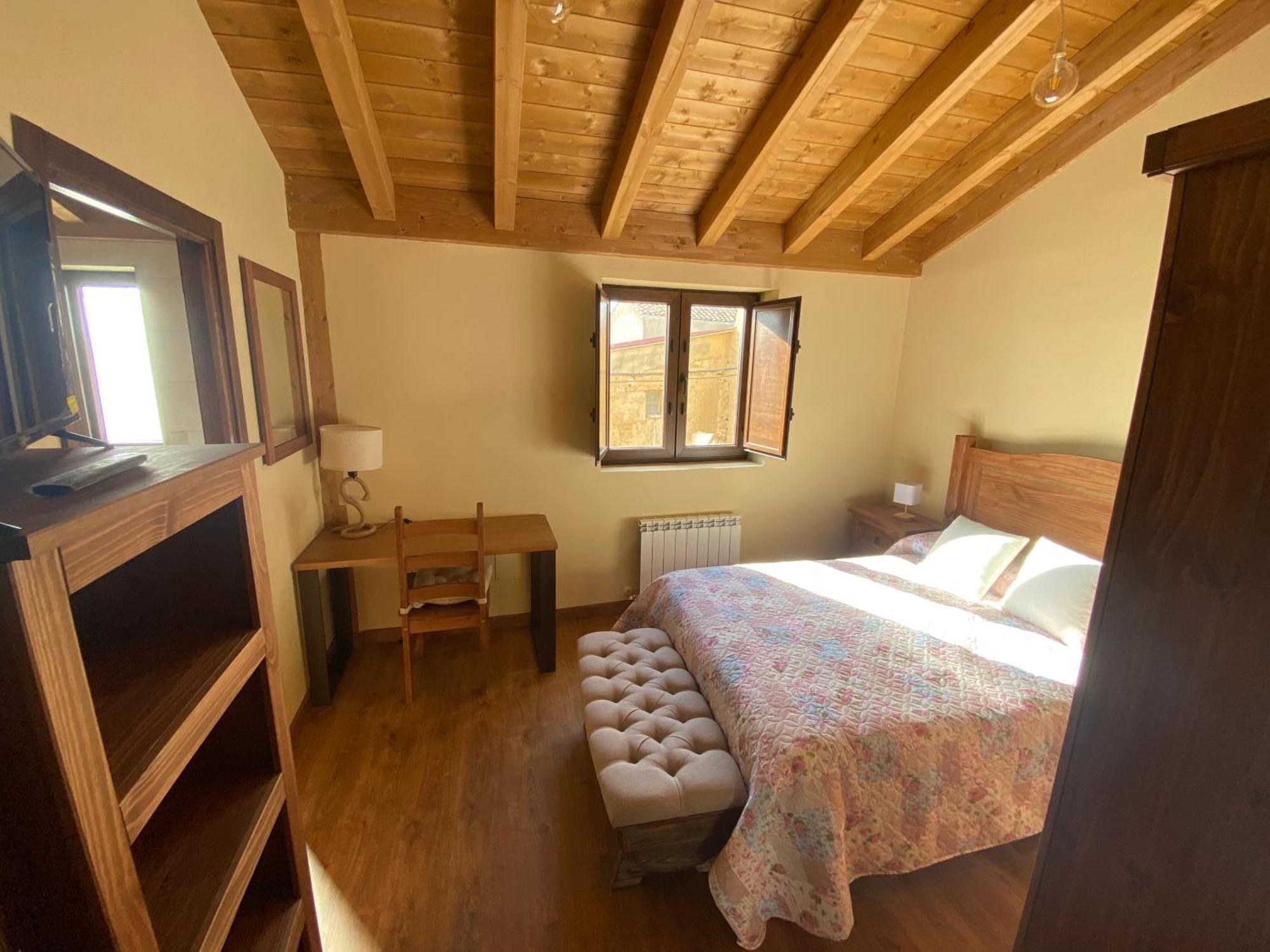 Casa Rural Los Valles Valdenebro de los Valles Екстериор снимка
